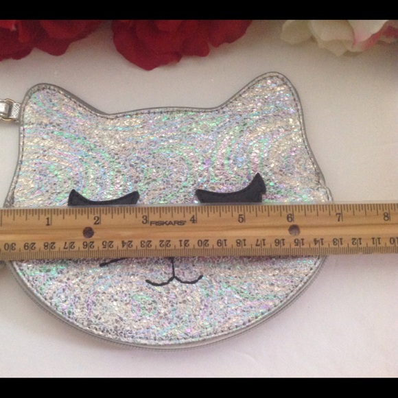 Betsey Johnson Cat Face Wristlet Bag - Picture 14 of 16